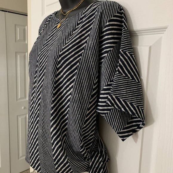 MICHAEL KORS Blue Top Blouse, Size M - Picture 3 of 15